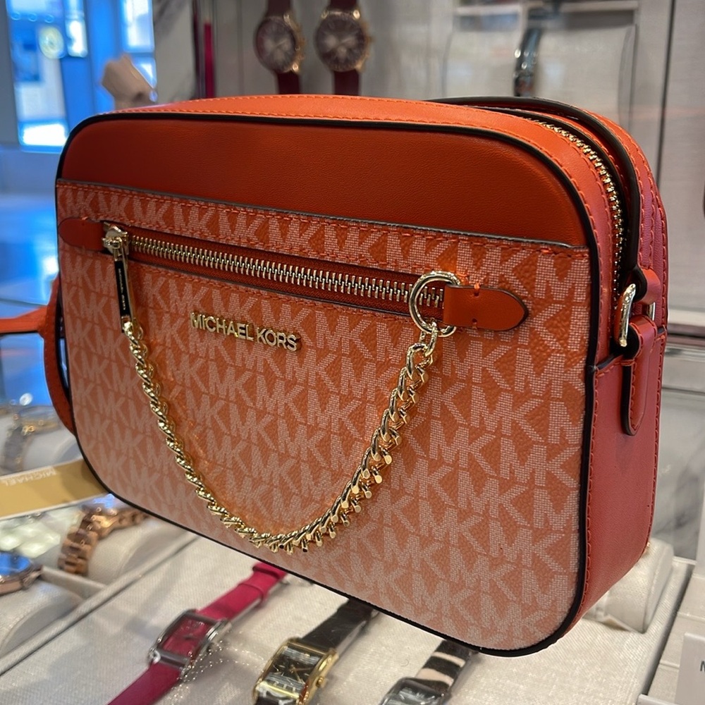 Michael Kors Jet Set Large East West Ombré Signature Logo Crossbody Bag
Red Clay - Picture 13 of 16